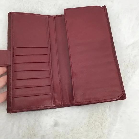 Talbots Women’s Leather Classic Red Long Contentinal Wallet - Picture 4 of 8